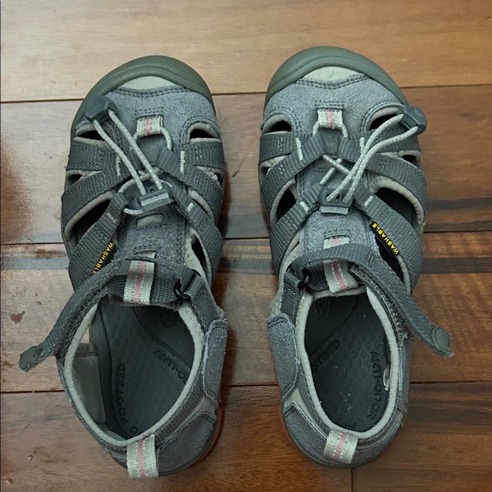 Keen Kids Sandals in Gray and Olive